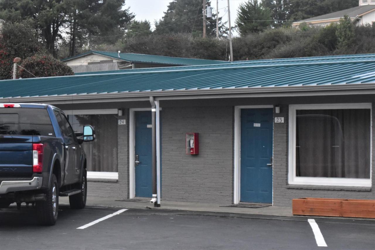 Blue Coast Inn & Suites Brookings Bagian luar foto